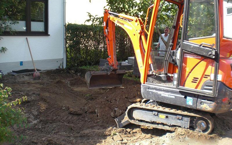 Parkplatz mit eingelassenem Ornament